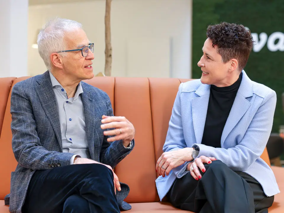 Rolf Krummenacher, Verwaltungsratspräsident und Andrea Wanner, Geschäftsführerin Viva Luzern im Gespräch